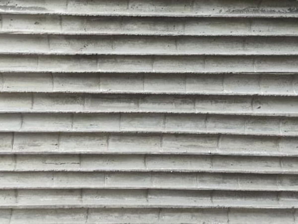 Horizontal bamboo form for concrete wall