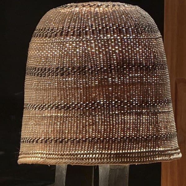 Shade with dark stripes, unlit